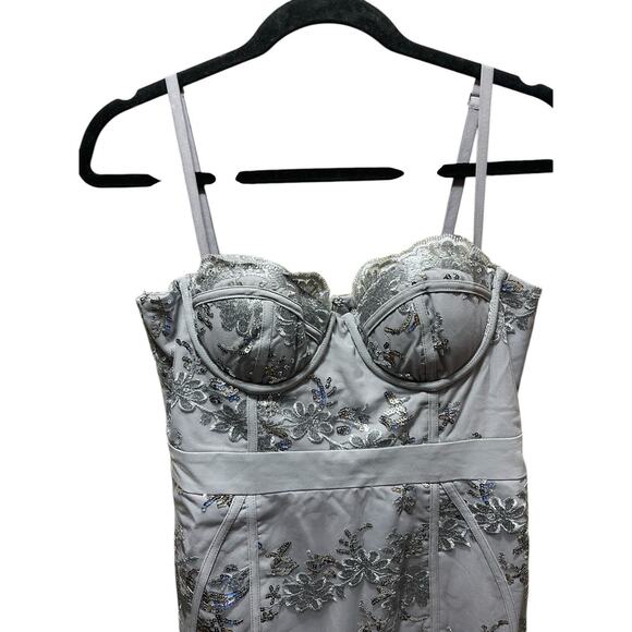 Medium NBD Floral Lace Mini Dress - Picture 6 of 13